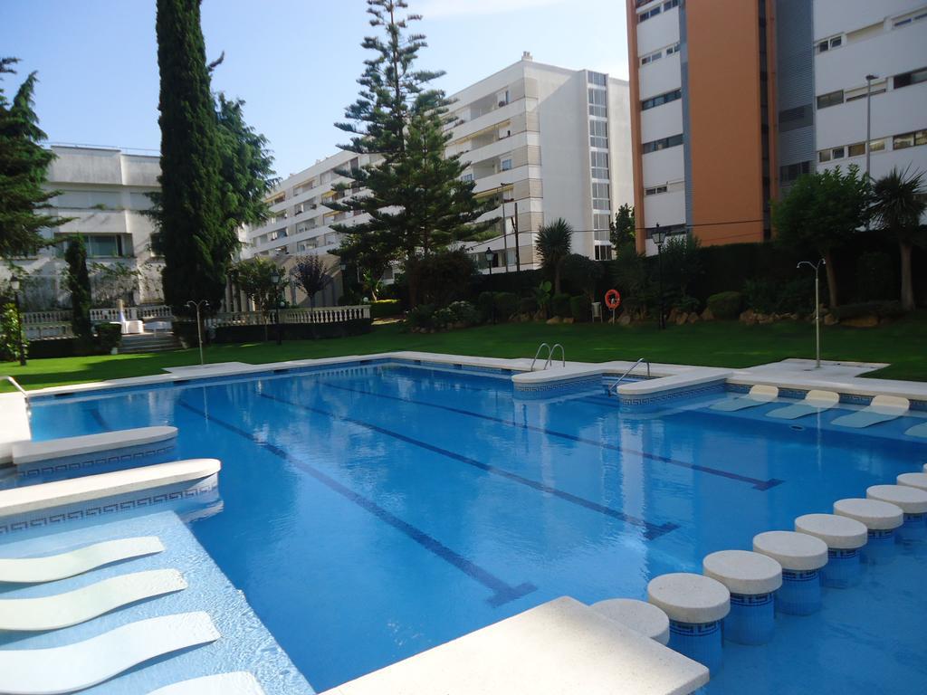 Alva Park Fenals - Familiy Appartement *